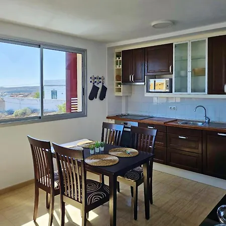 Live Poris La Morra 公寓